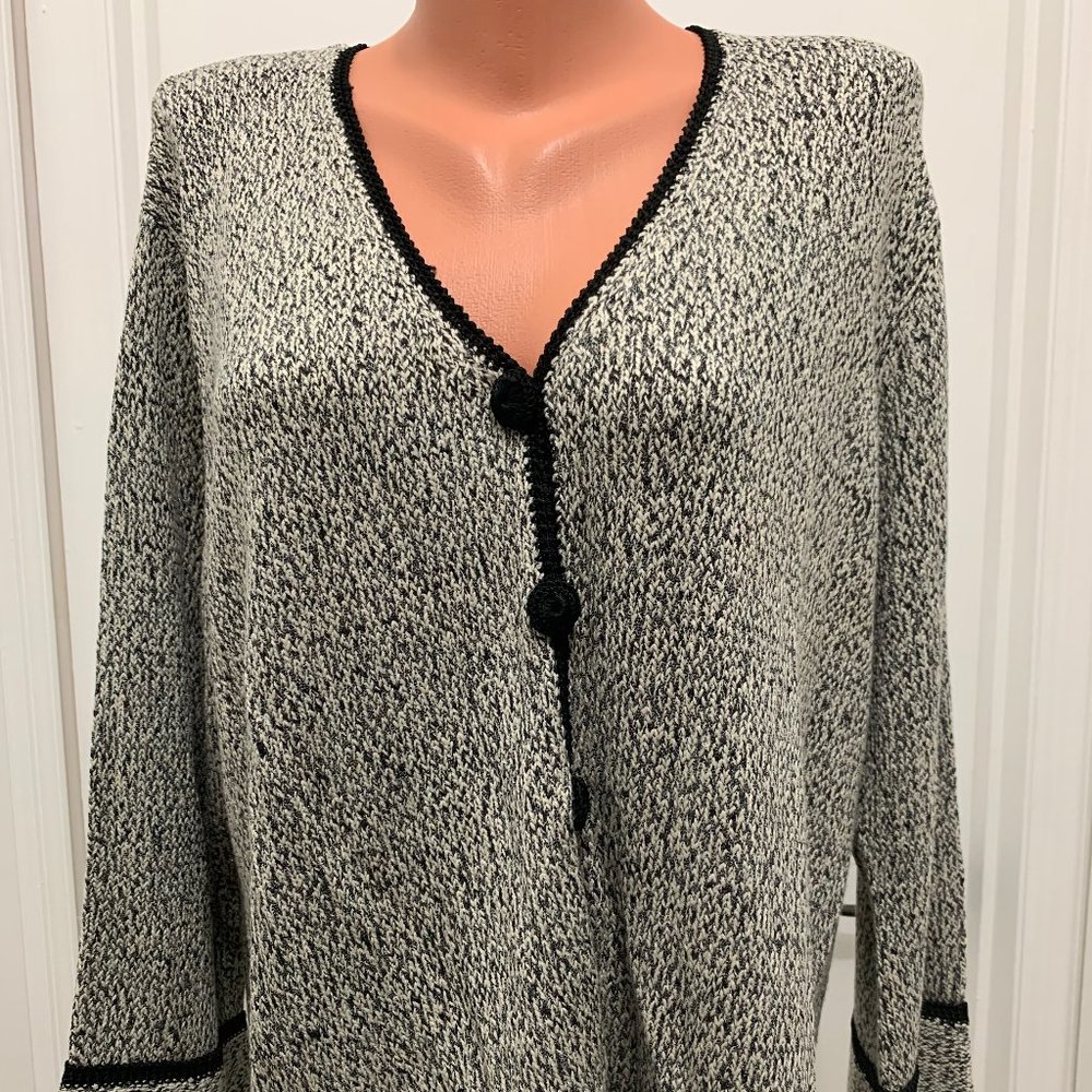 Emme Cardigan button Sweater long sleeve size 2